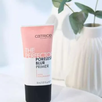 Catrice | The Perfector Poreless Blur Primer | Pore & Fine Line Refining Make Up Base with Niacinamide | Vegan & Cruelty Free | Made Without Gluten, Oil, Parabens, Phthalates, Microplastics & Alcohol.