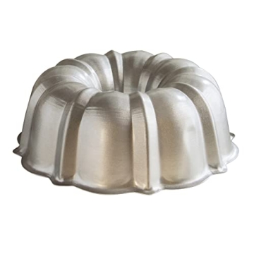 Nordic Ware Treat Bundt Pan - 12-Cup, Lightweight Baking Essential