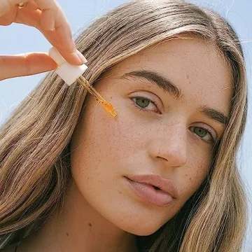 Summer Fridays Heavenly Sixteen All-In-One Face Oil - Hydrating Facial Oil with a Restorative Blend of 16 Non-Comedogenic Oils to Help Condition and Plump Skin (1 Fl Oz)