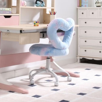 LukeAlon Kids Desk Chair with Faux Fur Heart Backrest
