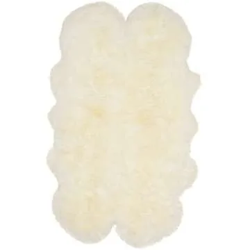 Luxurious SAFAVIEH Sheepskin Rug 3'7" x 6' for Home Comfort