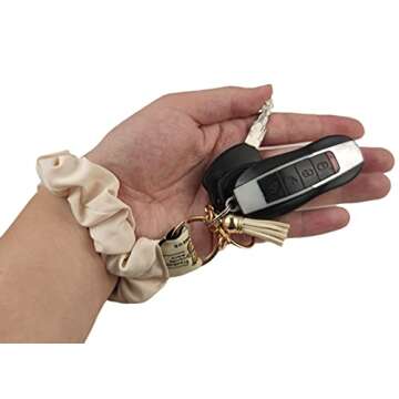 HAEVERAY Scrunchie Keychain – Stylish & Functional