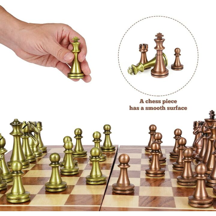 Agirlgle Chess Set: Wooden Board & Metal Pieces