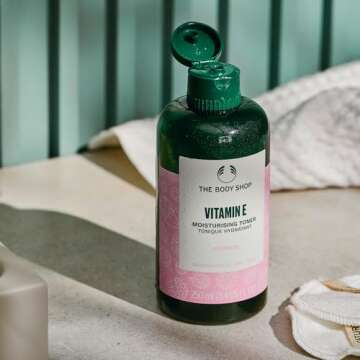 Body Shop Vitamin E Hydrating Toner - Refresh & Clean