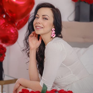 Valentine’s Day Earrings Beaded Earrings for Women Beaded Heart Earrings Pink Red Heart Seed Bead Earrings Statement Dangle Earrings Valentine’s Gift (Pink)