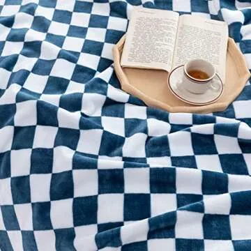 Soft Checkerboard Flannel Throw Blanket for All Seasons