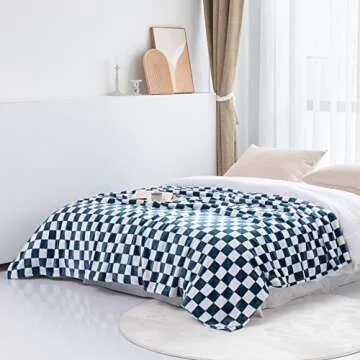 Soft Checkerboard Flannel Throw Blanket for All Seasons
