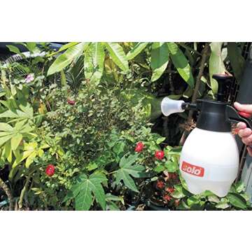SOLO 418 2L One-Hand Pressure Sprayer for Efficient Gardening