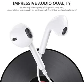 Wired Earbuds Headphones, iPhone Wired Earphones with Lightning Connector (Built-in Microphone & Volume Control) Noise Canceling Isolating Headphones for iPhone 14/13/12/11/SE/X/XR/XS/8/7 -White