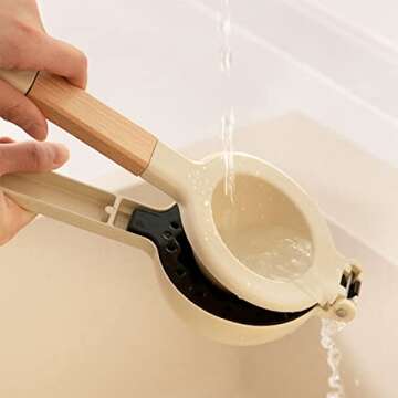 Lemon Lime Squeezer, Citrus Juicer Hand Press Citrus Juicer Manual with Wooden Handle Fruit Juicer L...