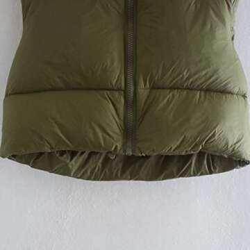 Stylish Women's Cropped Puffer Vest for Winter Fashion