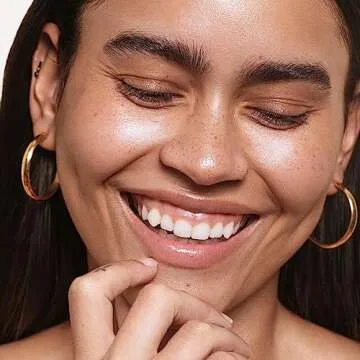 Saie Glowy Super Gel Lightweight Illuminator, Starglow Duo - Luminizer for Glowing Skin, Wear Alone or Under Makeup - Includes Full Size (1 fl oz) + Mini (0.5 fl oz)