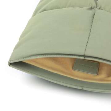 Stylish Comfyable Puffy Laptop Sleeve for MacBook Users