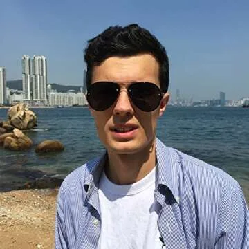 Freckles Mark Oversized Aviator Sunglasses for All Occasions