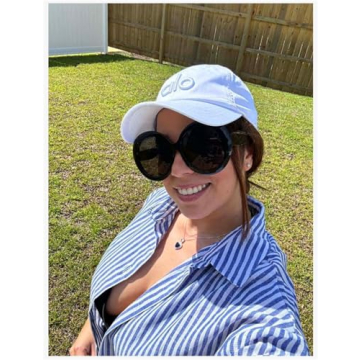 ADE WU Oversized Round Sunglasses for Women Vintage 60s 70s Big Frame Shades UV 400 Protection Sun Glasses Trendy Black