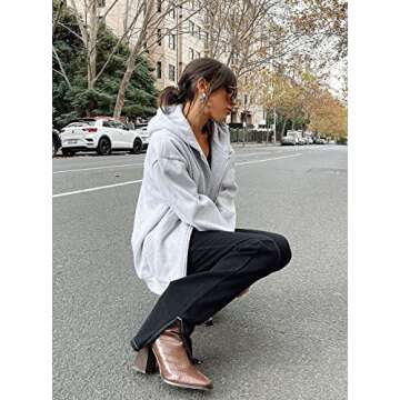 Stylish Women's Zip Up Hoodie for Casual Comfort