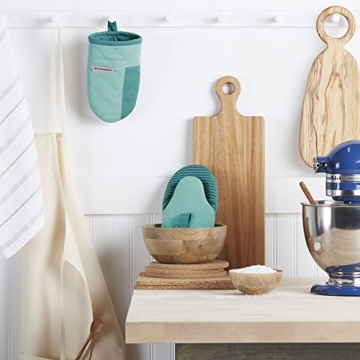 KitchenAid Beacon Non-Slip Mini Oven Mitts Set