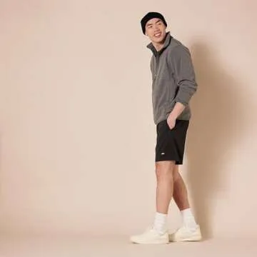 Amazon Essentials Men's Performance Tech Loose-Fit Shorts