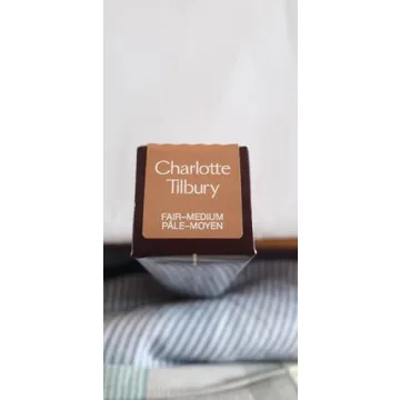 Charlotte Tilbury Hollywood Contour Wand Light-Medium Sculpting