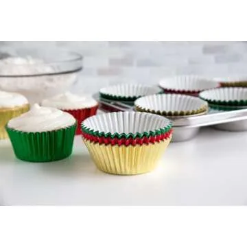 Fox Run Christmas Foil Disposable Bake Cups, 3 x 3 x 1.25 inches, Red