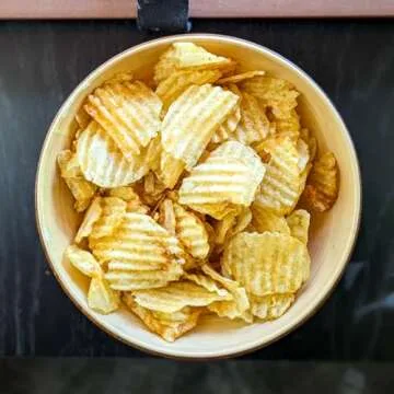 Boulder Canyon Kettle Cooked Potato Chips Wavy Cut 5.25 oz. Bag Count –Crunchy Chips Cooked in 100 Great for Lunches or Snacking on the Go, Malt Vinegar & Sea Salt, Avocado Oil, 63 Ounce, (Pack of 12)