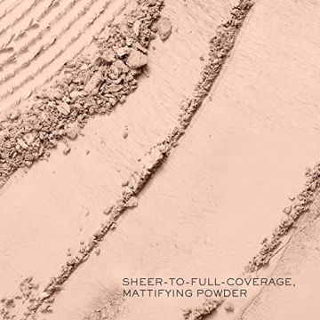 Lancôme Powder Foundation - Buildable Coverage & Matte Finish