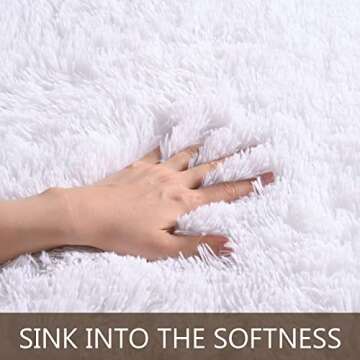 Ucomn Cozy Area Rug 4 x 6 Feet White, Indoor Shaggy Faux Fur Rug, Modern Home Decor Plush Throw Carpet for Living Room, Bedroom, Kids Playroom, Nursery, Dining Room