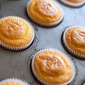 White Mini Baking Cups - 300-Pack for Delicious Treats