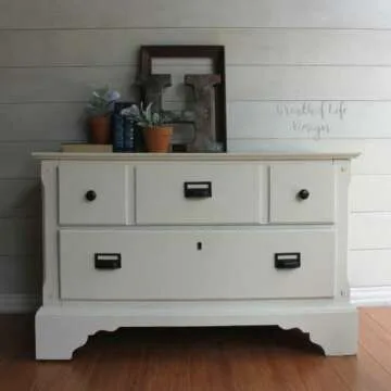 Dixie Belle Paint Company Chalk Finish Furniture Paint | Buttercream (32oz) | Matte Creamy White Chic Chalk Mineral Paint | DIY Furniture Paint