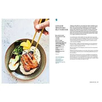 Aloha Kitchen: Recipes from Hawai'i [A Cookbook]