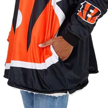 FOCO NFL Cincinnati Bengals Unisex Reversible Oversized Sherpa Hoodie Sweatshirt Colorblock HoodeezReversible Oversized Sherpa Hoodie Sweatshirt Colorblock Hoodeez, Colorblock, One Size