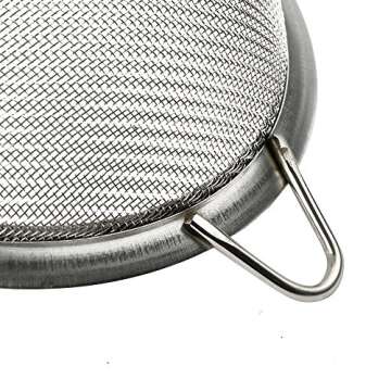 CHICHIC Set of 3 Stainless Steel Kitchen Fine Strainers Tea Fine Y Mesh Strainers Juice Egg Filter 3 Sieve Colander Sets Wire Filter Mesh for Tea Coffee Food Rice Vegetable with Handle