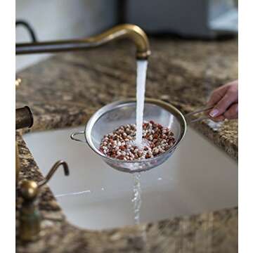 CHICHIC Set of 3 Stainless Steel Kitchen Fine Strainers Tea Fine Y Mesh Strainers Juice Egg Filter 3 Sieve Colander Sets Wire Filter Mesh for Tea Coffee Food Rice Vegetable with Handle