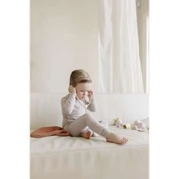 Marlowe & Co Silicone Pretend Play Doctor Kit for Children, 10 Piece Pretend Play Doctor and Vet Kit with Storage Bag