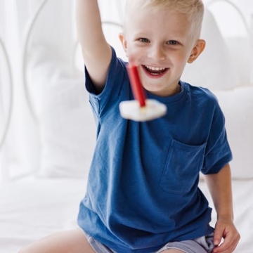 Melissa & Doug Magnetic Fishing Game for Kids