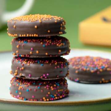 Happy Birthday Chocolate Dipped Sandwich Cookies Gift | Olde Naples Hand Decorated Sandwich Cookies | Gift Basket 8pc Sandwich Cookies Assortment Milk Chocolate (Upbeat)