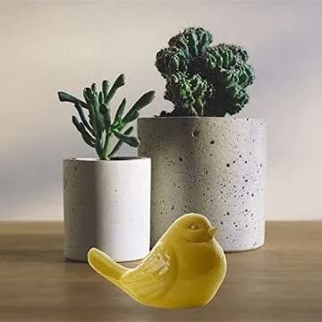 XIOU Ceramic Birds, Porcelain Bird Figurine Statue, Animals Figurines Ornaments, Mini Bird Home Decoration, Statues Decor for Garden Living Room Bedroom Office, Wedding Decor (Yellow)