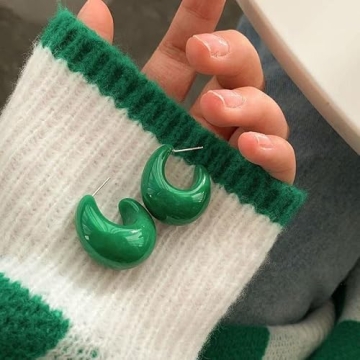 TUYRIEDSA Chunky Green Hoop Earrings for Women