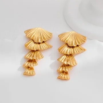 AOLIMI Gold Seashell Dangle Earrings for Summer Elegance