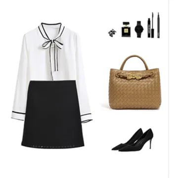 Beaguful Handmade Leather Crossbody Purse for Women