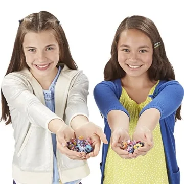 Littlest Pet Shop Collector Pack with 15 Adorable Pets