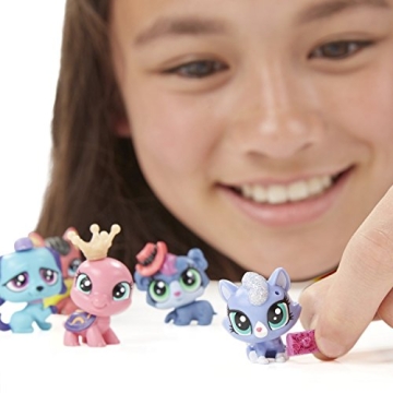 Littlest Pet Shop Collector Pack with 15 Adorable Pets