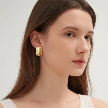 HESSAWELL Gold Rectangle Stud Earrings for Vintage Style