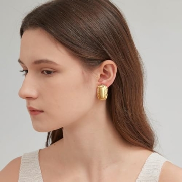 HESSAWELL Gold Rectangle Stud Earrings for Vintage Style