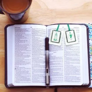 Immaculate Heart of Mary Green Laminated Scapular, 18 1/2 Inch