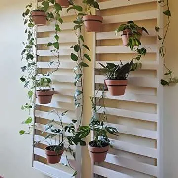Stylish Wall Plant Holder Ring - Space Saving and Durable