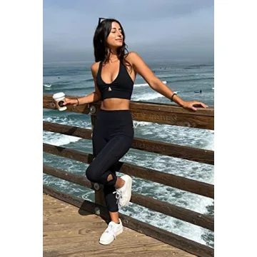 Fabletics Women's Stylish Oasis Twist Sports Bra for All Activities