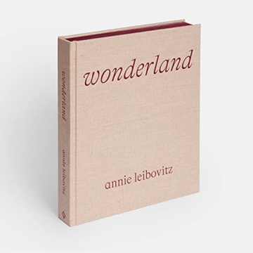 Wonderland by Annie Leibovitz - Stunning Photography Anthology