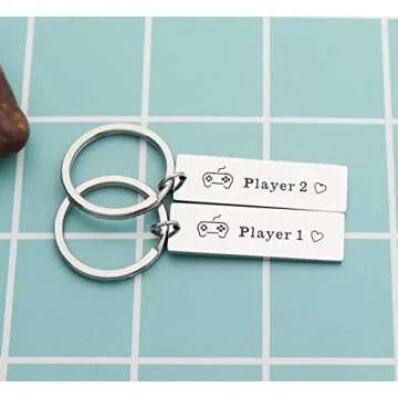 Beeshion Gamer Couple Gifts Player 1 Player 2 Keychain Set Gifts for Couples Gift for Gamer Lover