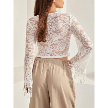 Stylish WDIRARA Contrast Floral Lace Mesh Crop Top